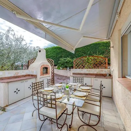 Saint-aygulf Sleeps 6 Pool Air Con Wifi
