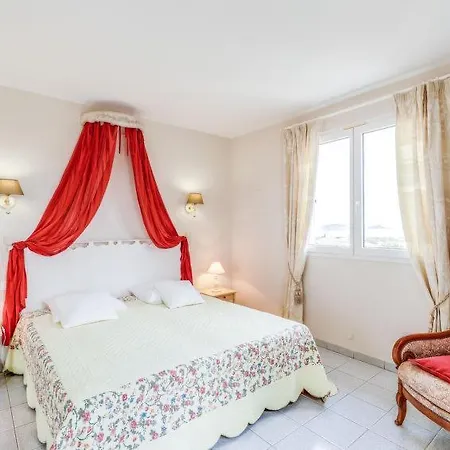 Saint-aygulf Sleeps 6 Pool Air Con Wifi Holiday home Saint Aygulf