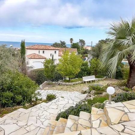 Saint-aygulf Sleeps 6 Pool Air Con Wifi Hébergement de vacances *
