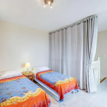 Saint-aygulf Sleeps 6 Pool Air Con Wifi Hébergement de vacances Saint Aygulf