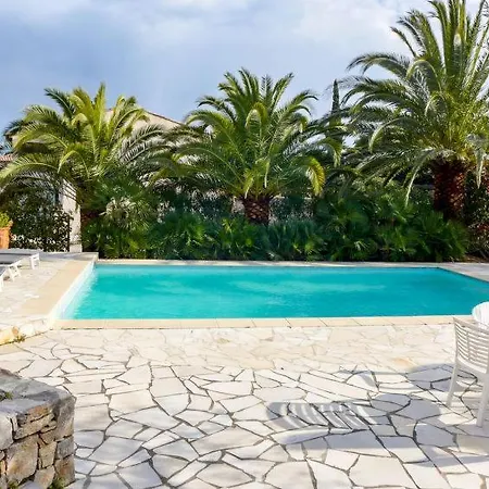 Saint-aygulf Sleeps 6 Pool Air Con Wifi *